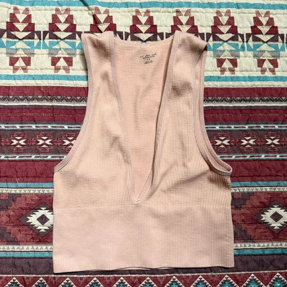 Urban Outfitters Ribbed Tank Top - Soft Peach small